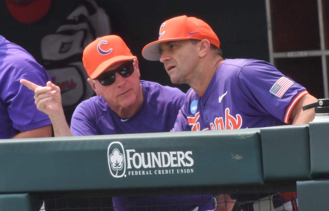 Jack Leggett and Clemson Head Coach Erik Bakich talk during the top of the ninth inning at the NCAA baseball Clemson Regional at Doug Kingsmore Stadium in Clemson, S.C. Sunday, June 1, 2025. Kentucky won 16-4, ending Clemson’s season.