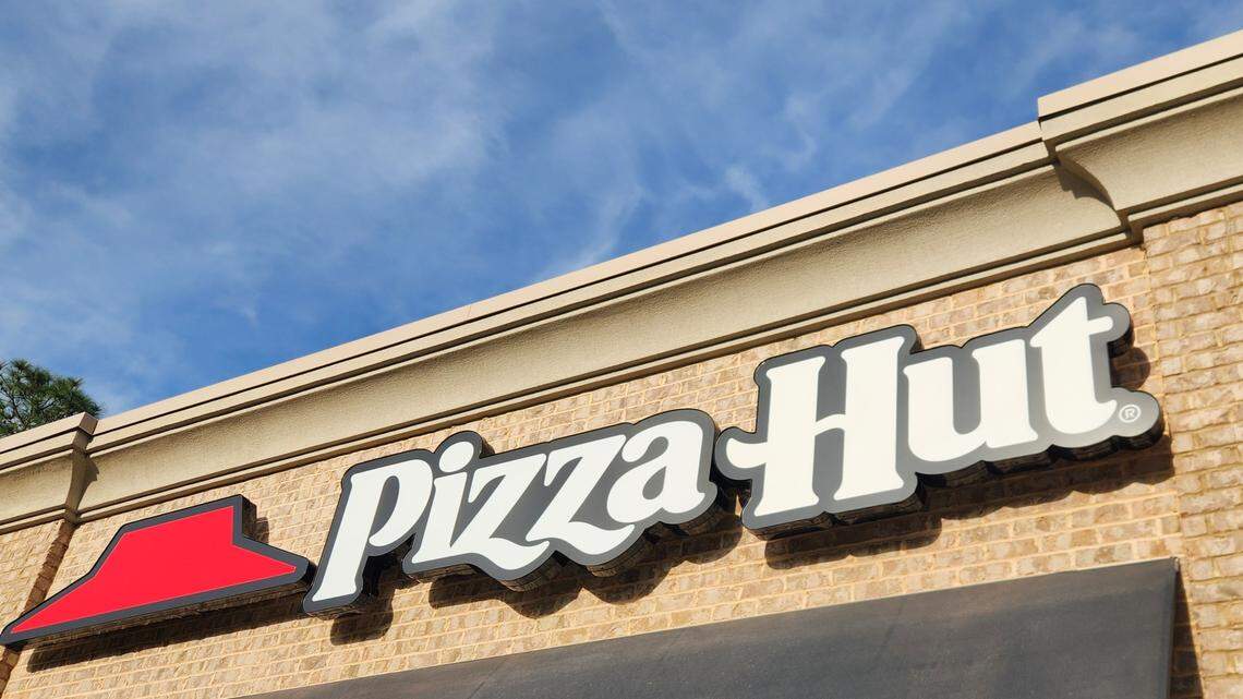 Pizza Hut will open a new location at 364 Longs Pond Road in Lexington, near Interstate 20, on March 12, 2026.