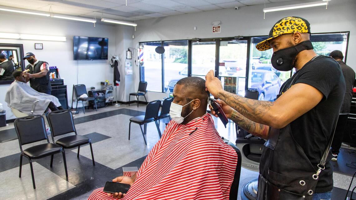 Customers flock to SC barber shops after weeks-long coronavirus closure