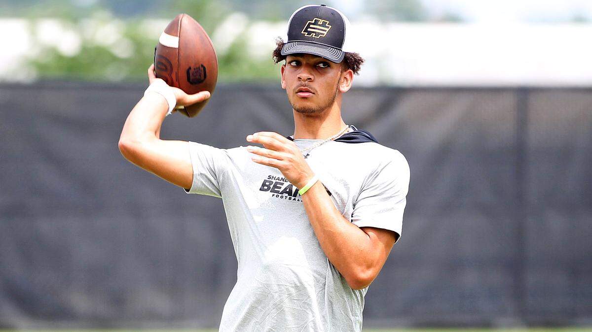 South Carolina Class of 2022 quarterback commitment Braden Davis