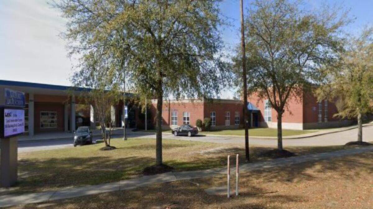 Airport High School