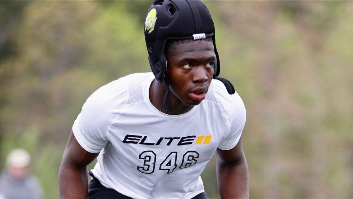 Former Syracuse linebacker could find new home with South Carolina