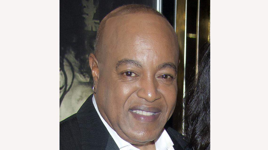 South Carolina native Peabo Bryson suffered a “mild heart attack,” according to a rep.