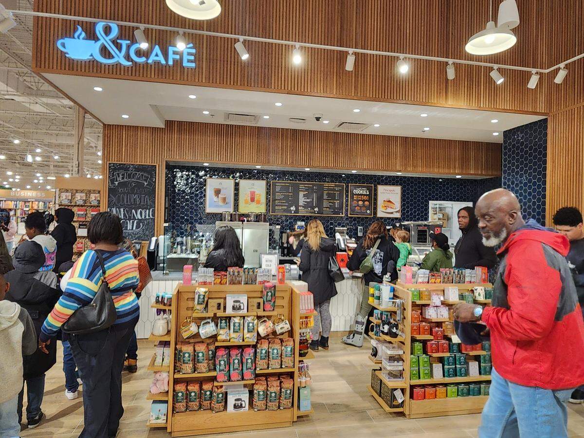 The new Barnes & Noble at 6090 Garners Ferry Road in Columbia includes a cafe.