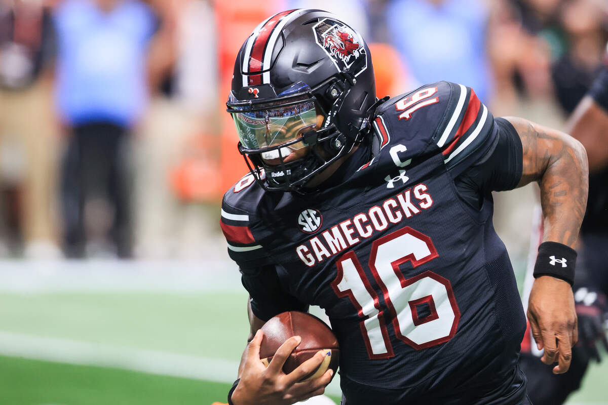 South Carolina quarterback LaNorris Sellers (16) in the 2025 Aflac Kickoff Game at Mercedes-Benz Stadium in Atlanta.