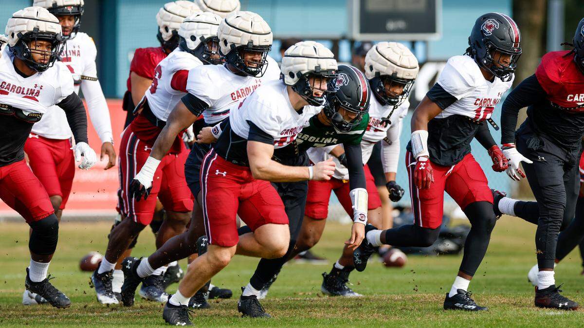 South Carolina practices Monday, Dec. 22, 2022 at Ponte Vedra High School in Jacksonville in preparation for the Gator Bowl.