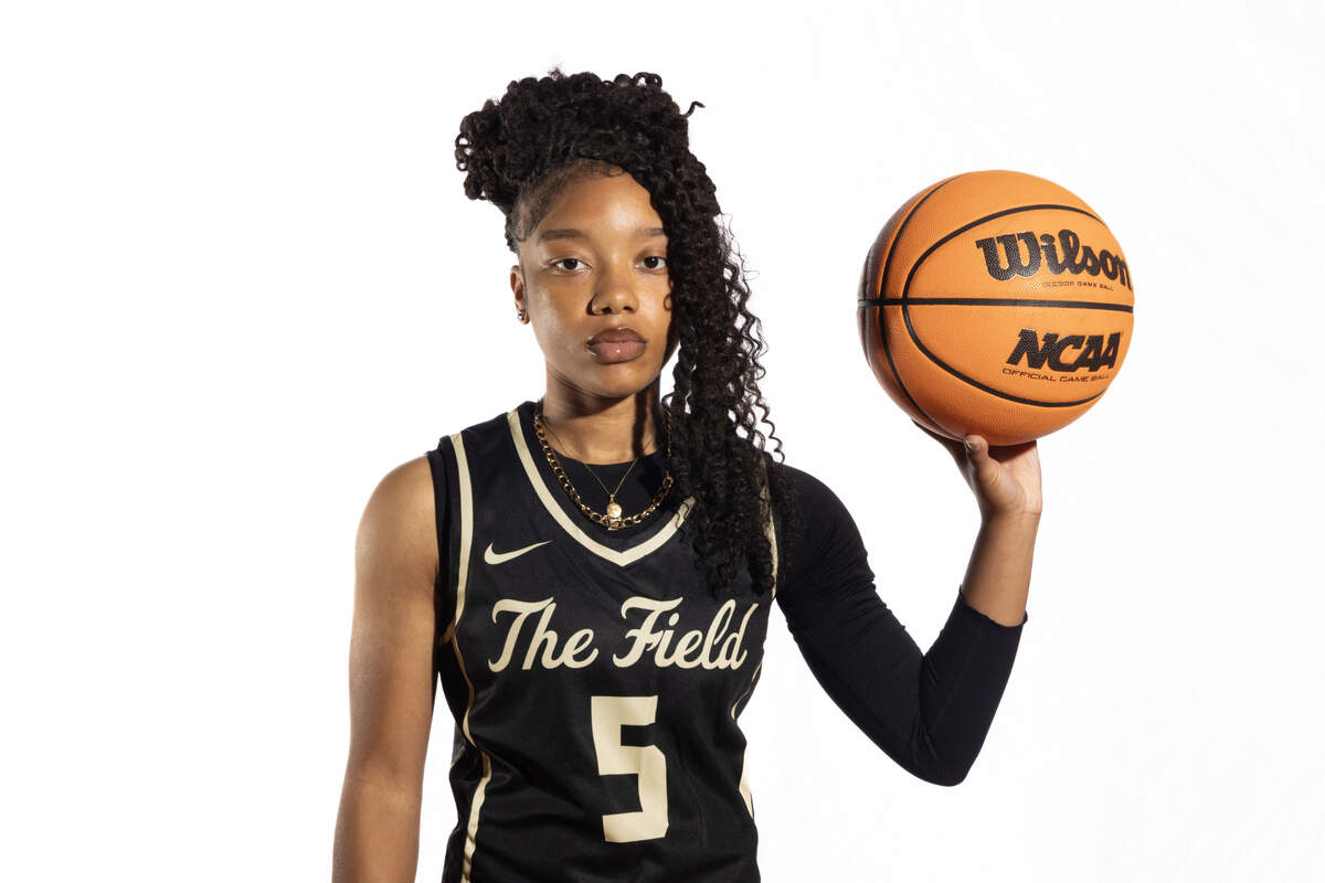 Fairfield Central’s Jordyn Adams 5 on Wednesday, November 20, 2024.