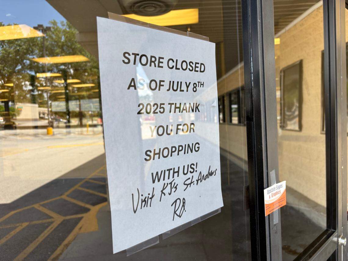 The KJ’s Market grocery store at 2349 Augusta Road in West Columbia has closed.