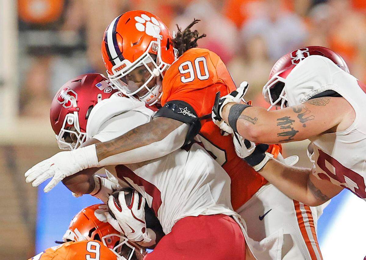 Clemson defensive tackle Stephiylan Green (90)
