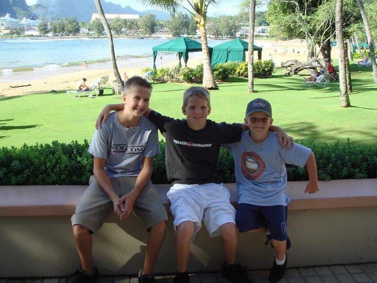 The three Hilinski brothers as kids (L-R) Kelly, Tyler, Ryan