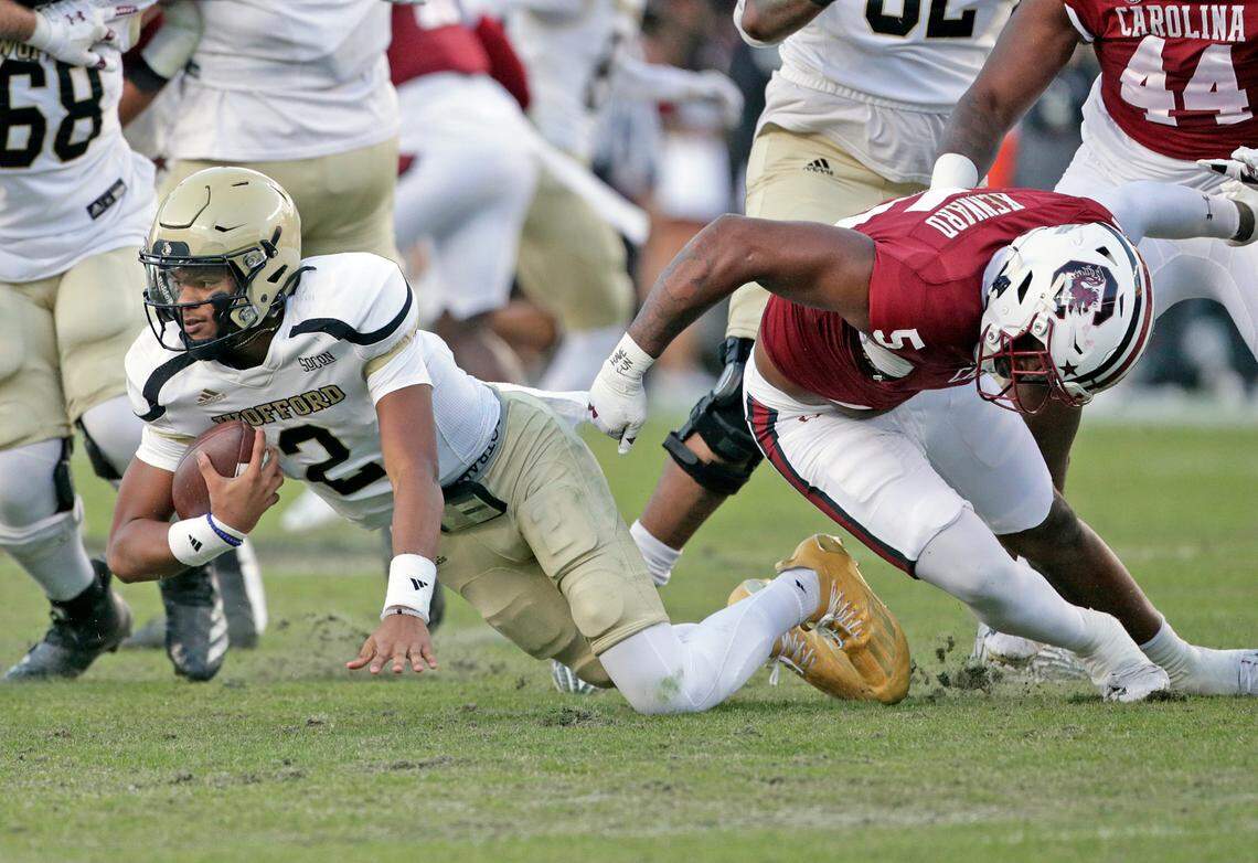 South Carolina’s Kyle Kennard records a sack in the first half of Saturday’s game against Wofford at Williams-Brice Stadium.