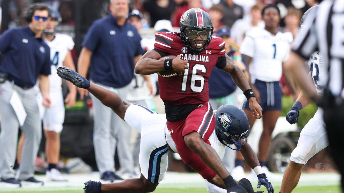 South Carolina quarterback LaNorris Sellers (16) carries the ball during the first half of the Gamecocks’ season opener against Old Dominion in Columbia on Saturday, August 31, 2024.
