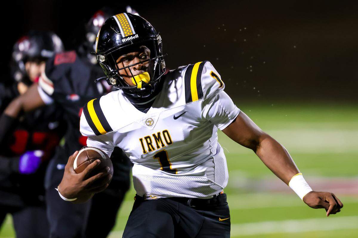 Irmo Yellow Jackets QB AJ Brand