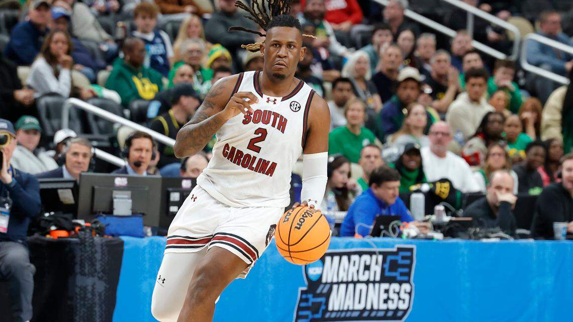 Maddening: South Carolina MBB falls to Oregon in NCAAs for quick tournament exit