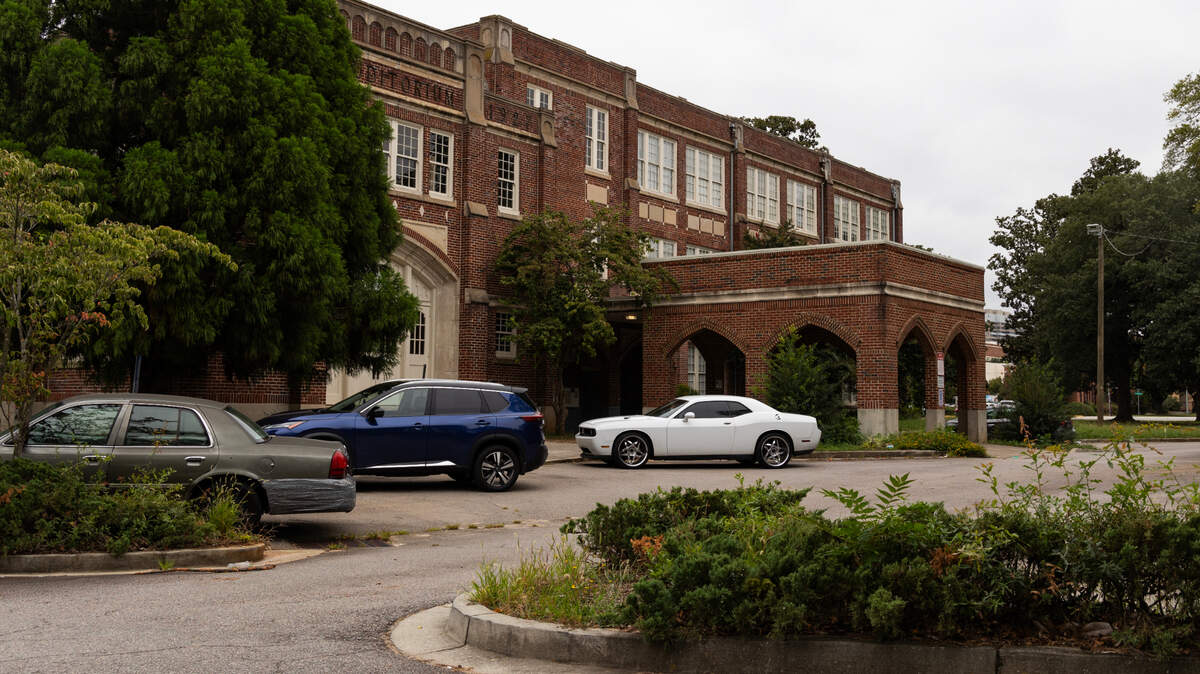 An affordable housing complex serving seniors in downtown Columbia has been sold; the buyer is pitching a $1.4 million restoration, but the residents living at the Wardlaw Apartments at 1003 Elmwood Ave. will have to leave. 