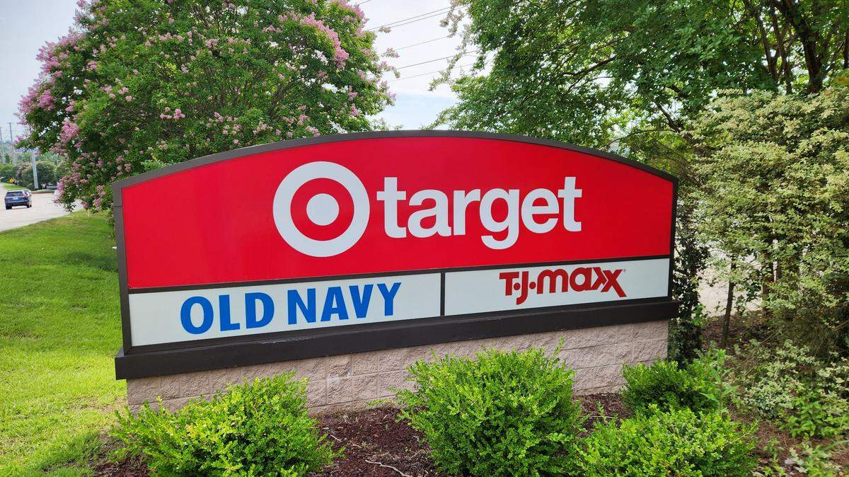 A sign for the Columbiana Station shopping center along Harbison Boulevard in Columbia.