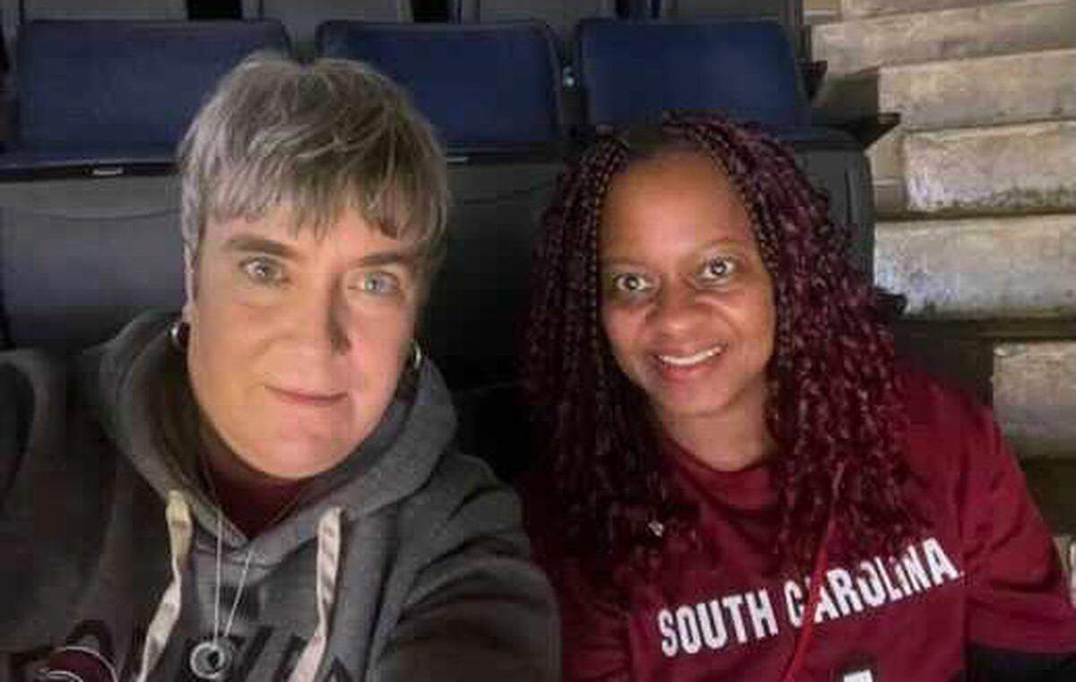 Jennifer Redd, left, and Malinda Hodges