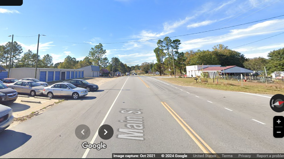 An armed robbery took a wildly unexpected turn in Pageland, South Carolina, when the store clerk also pulled a gun and started shooting, investigators says.