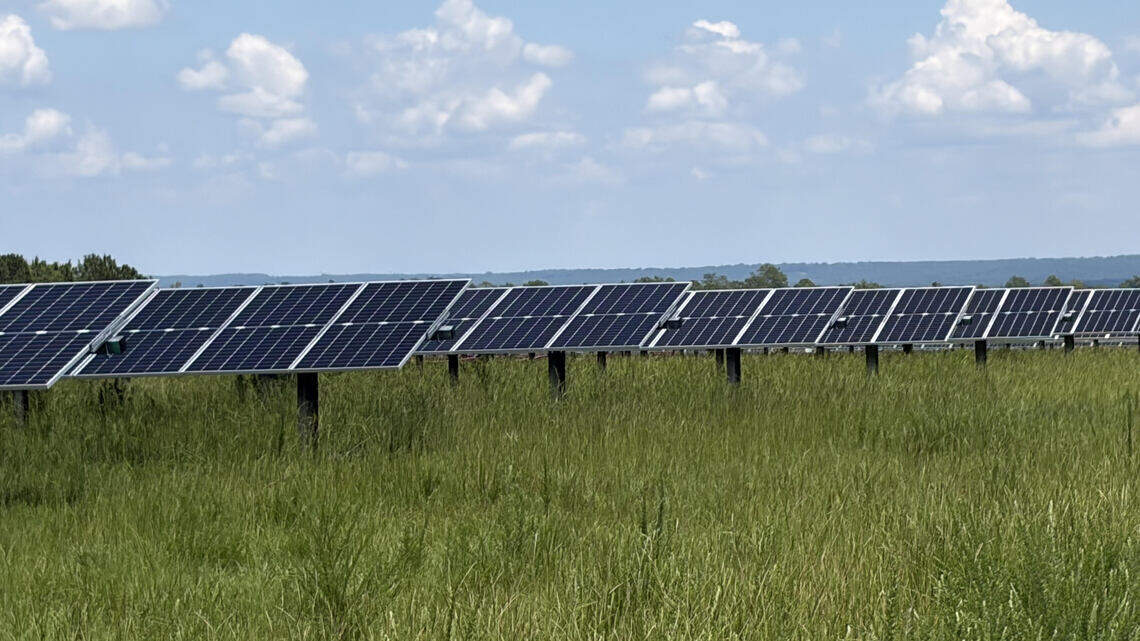 Richland solar farms junk up once pastoral landscapes, rural landowners say