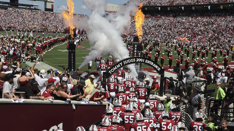 Photos: USC plays Kent State in season opener