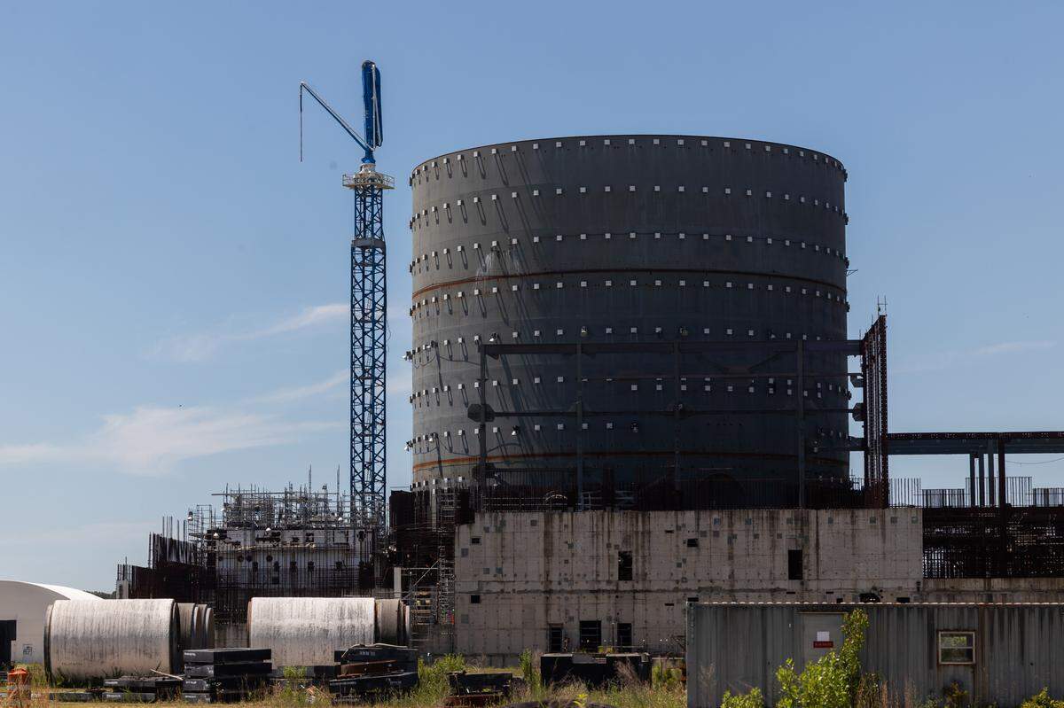 A cement pouring crane is in place to finish construction on a steam turbine building at the Santee Cooper nuclear site on Tuesday, May 19, 2026. The construction project was abandoned in 2017.