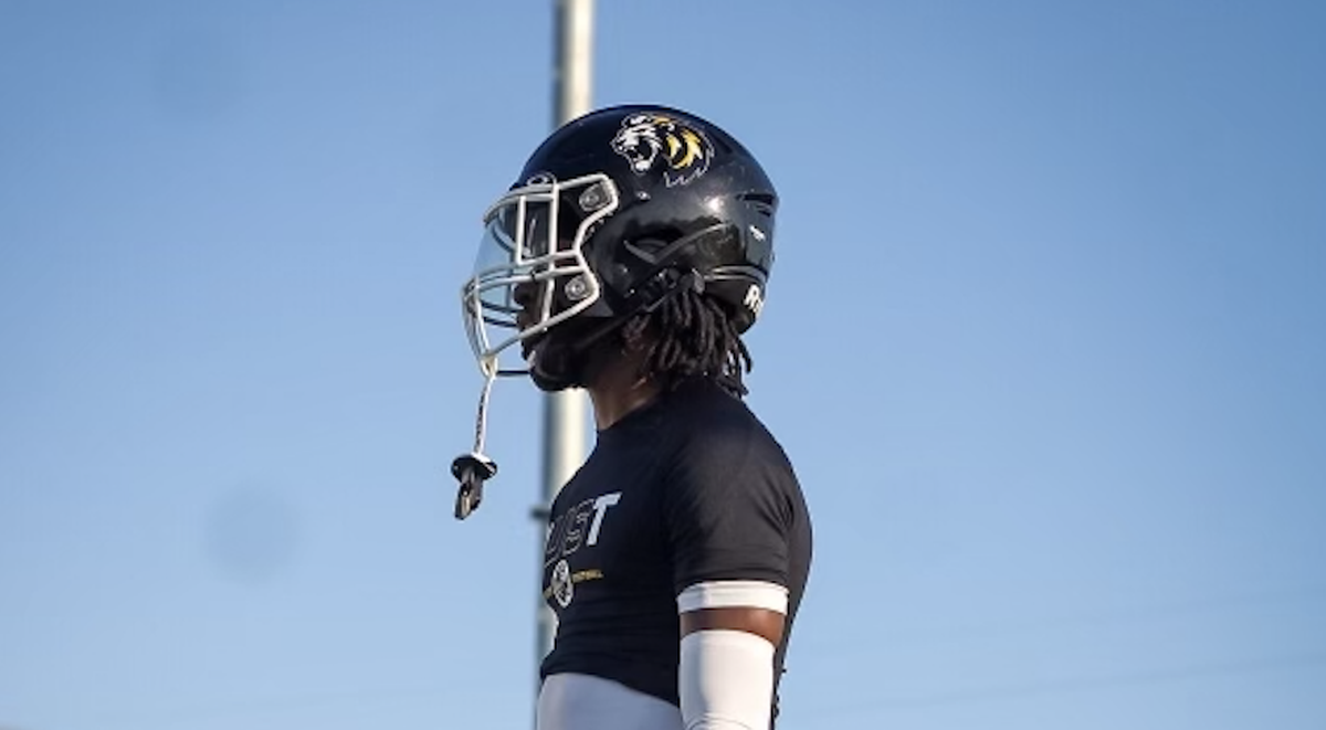 2029 defensive back prospect Captain Munnerlyn Jr. — the son of the former Gamecock star — has an offer from South Carolina.