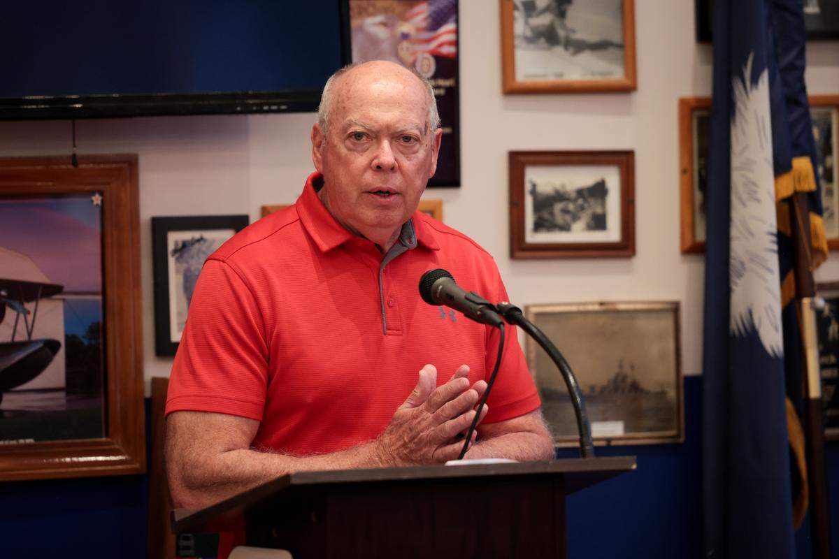 John Lastinger, a candidate for S.C. House of Representatives District 88, speaks during a meeting of Moms for Liberty at The Flight Deck in Lexington on Monday, Sept. 15, 2025.