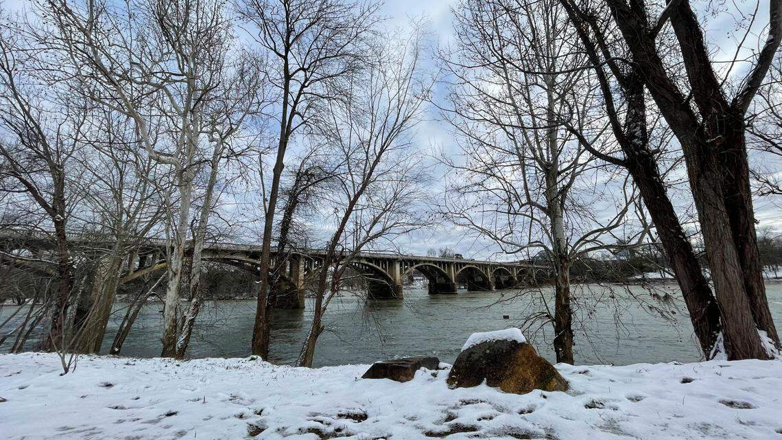 The Gervais Street Bridge as winter weather blankets Columbia on Saturday, Jan. 22, 2022.