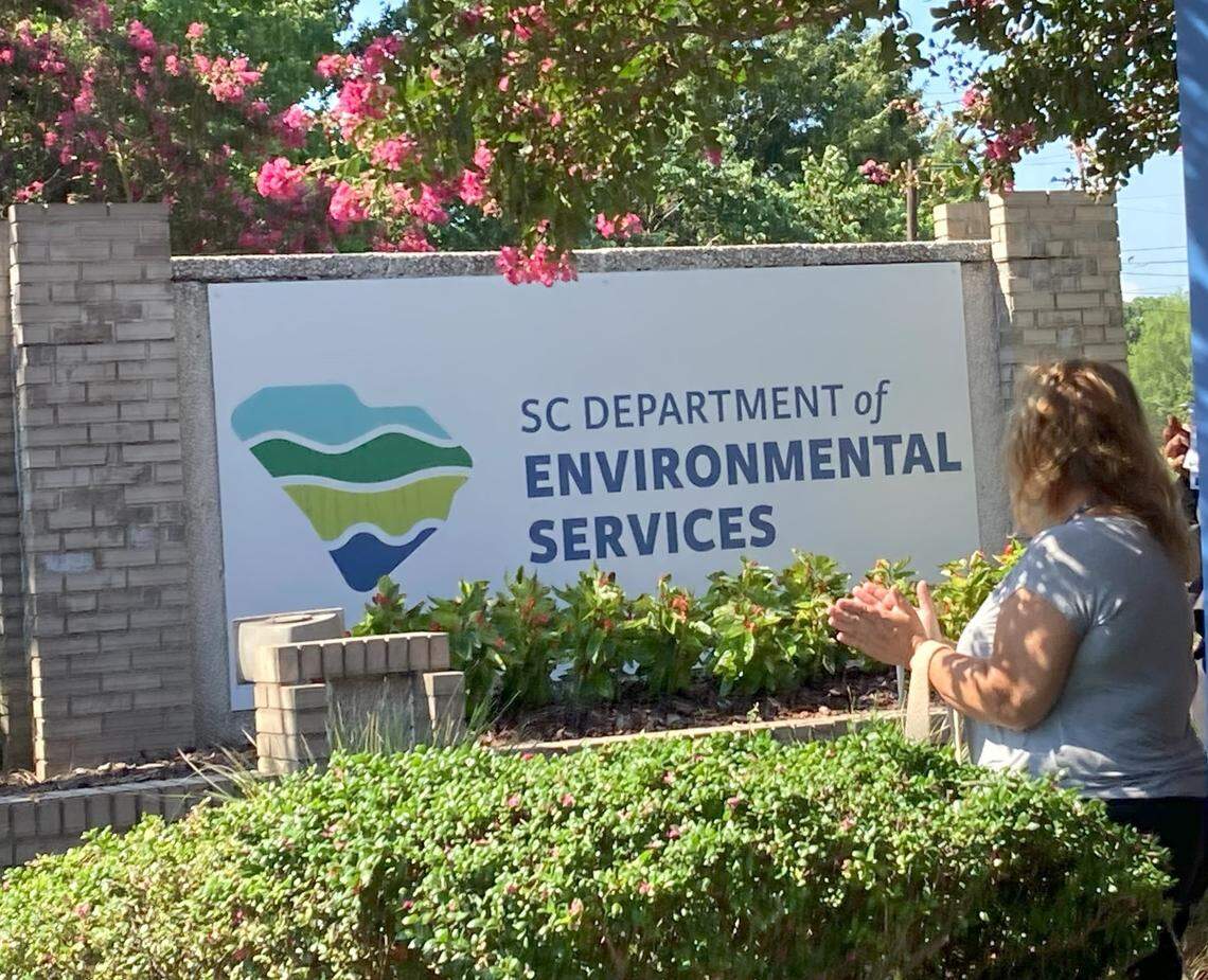 The new S.C. Department of Environmental Services unveiled its logo at a news conference July 1, 2024. The DES replaces the Department of Health and Environmental Control’s environment division, which was dissolved by the Legislature.