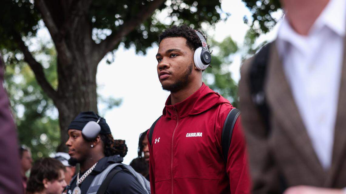 What South Carolina coach Shane Beamer said about Dylan Stewart’s recovery