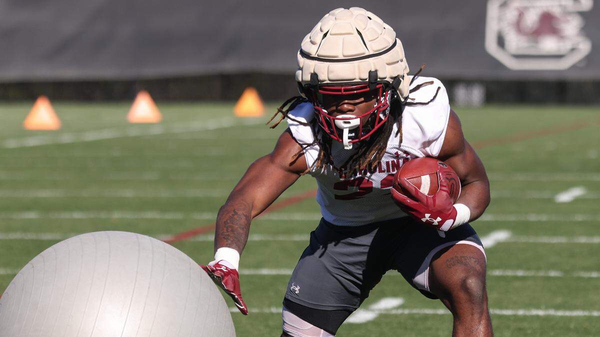 South Carolina running back Jawarn Howell (22) runs drills during the Gamecocks’ practice in Columbia on Tuesday, March 19, 2024.