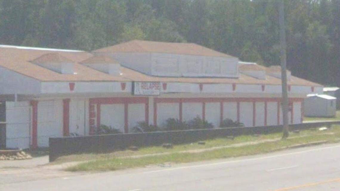 SC police officer kills man outside nuisance club, Richland County sheriff says