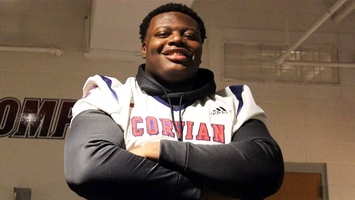 Four-star Charlotte D-lineman flips commitment from Auburn to South Carolina