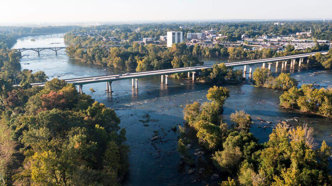 Looking south down the Congaree River towards the Jarvis Klapman Bridge, Gervais Street Bridge and Blossom Street Bridge.