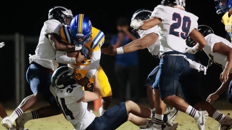 Photos: White Knoll vs. Lexington 2023 football