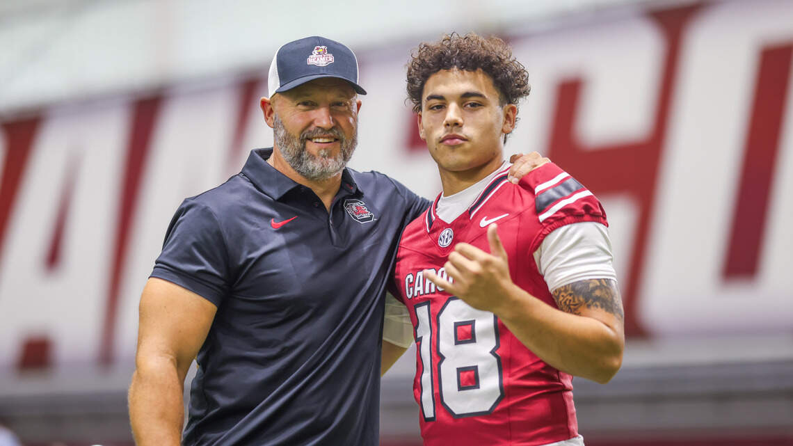 How Stone Furrey landed at South Carolina and fulfilled a dream: Playing for his dad