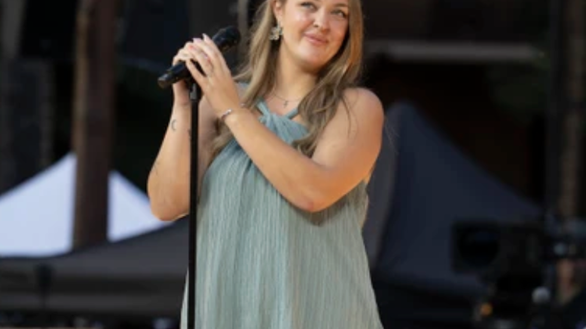 At Aulani, A Disney Resort & Spa in Ko Olina, Hawai’i, Chloe Lauren will be among those who took the American Idol stage Monday.