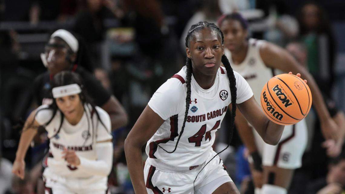 South Carolina’s Saniya Rivers (44) moves the ball downcourt during the Final Four semifinals against Louisville at the Target Center in Minneapolis, Minn. on Friday, April 1, 2022.