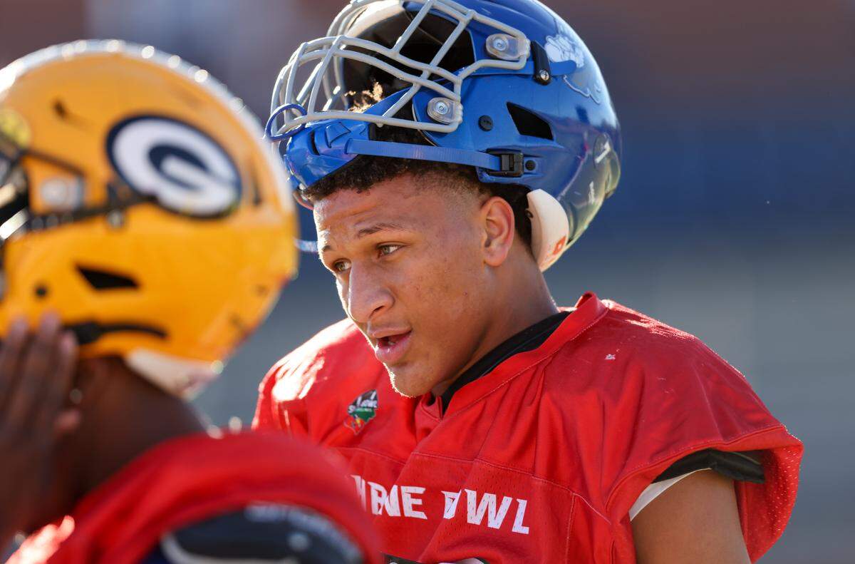 Caden Ramsey (40) of Cross High School is seen at Spartanburg High School in Spartanburg on Monday, December 15, 2025, during practice for the upcoming Shrine Bowl of the Carolinas.