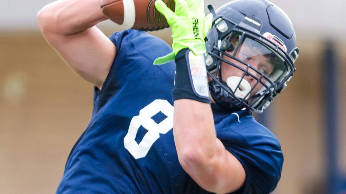 Chapin Highs WR Zavier Short makes a touchdown reception against Clinton High.