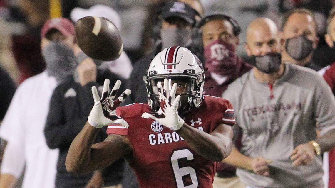 South Carolina wide receiver Josh Vann (6) catches a pass against Texas A&M during second-quarter action on Saturday Nov. 7, 2020 in Columbia, S.C. (Travis Bell/SIDELINE CAROLINA)