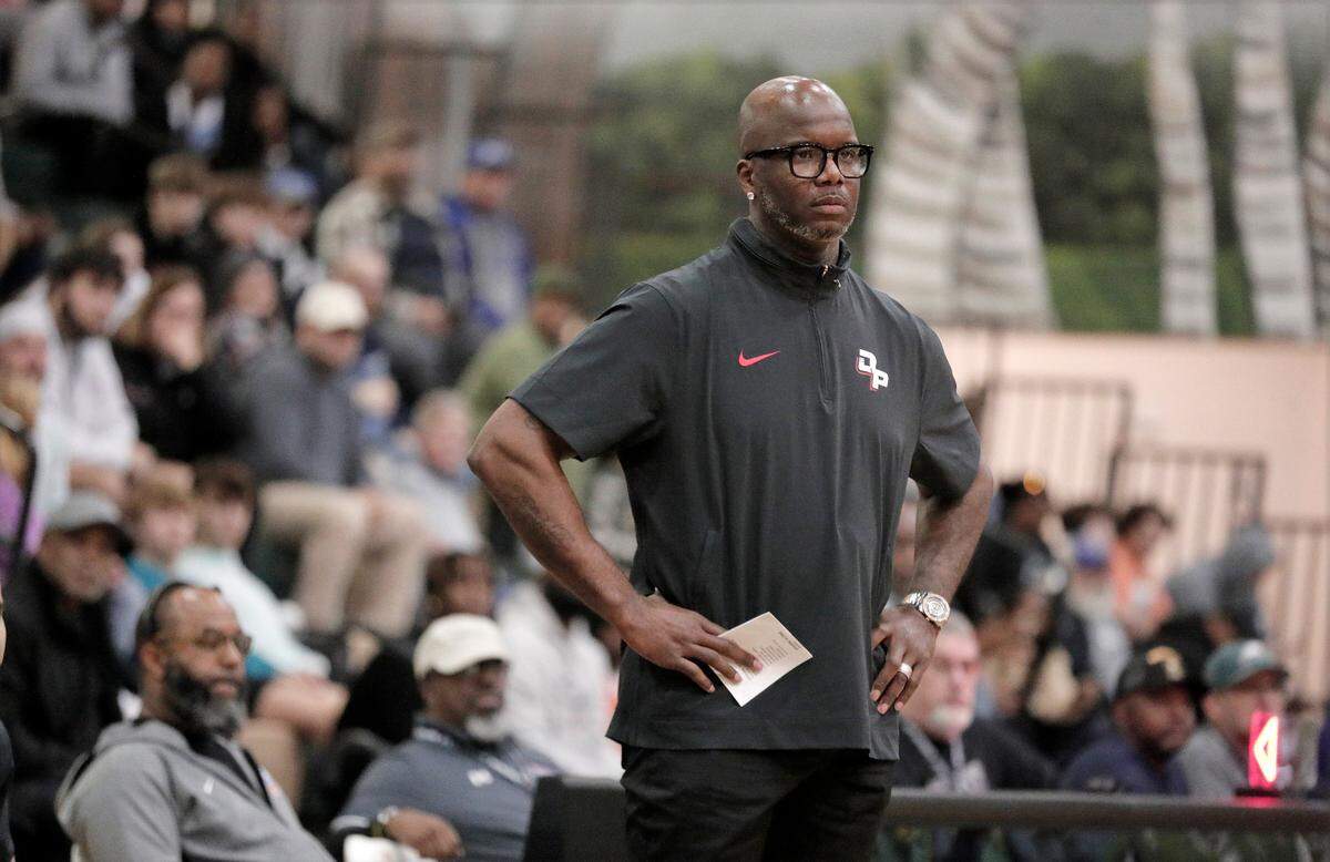 Coach Jermaine O’Neal and Dynamic Prep take part in the 2023 Chick-fil-A Classic basketball tournament.