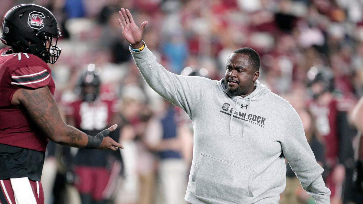 South Carolina’s Lonnie Teasley during warmups ahead of the Gamecocks’ Oct. 22, 2022 game against Texas A&M at Williams-Brice Stadium.