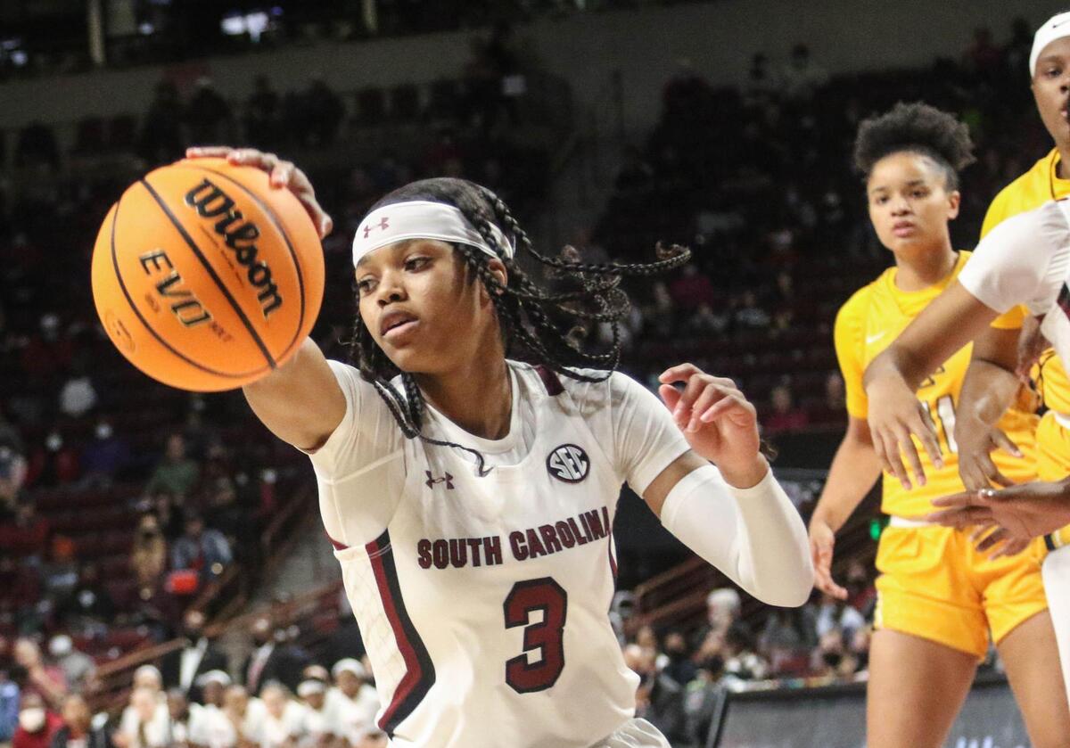 South Carolina’s Destanni Henderson (3) snags a pass during the first half of action against North Carolina A&T on Monday, Nov. 29, 2021 in the Colonial Life Arena.