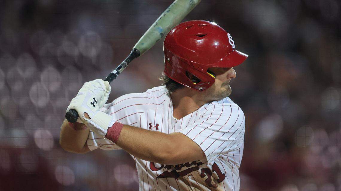 South Carolina's Jake Randolph (21) plays Mississippi State at home on Friday, April 17, 2026.