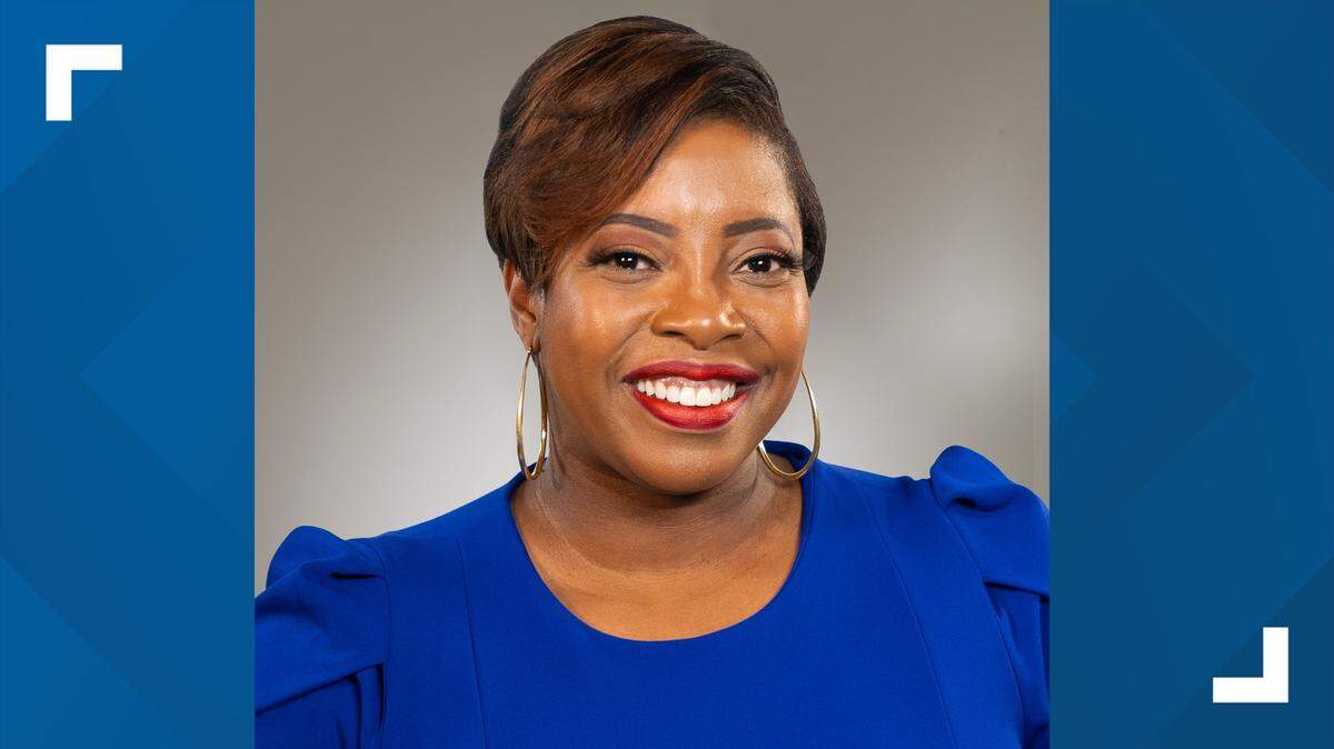 WLTX anchor Darci Strickland announced on Wednesday, July 24, that she’s leaving the Columbia, SC, TV station after 27 years.