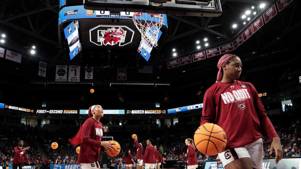 The Gamecocks warm up on the court to before playing Miami in the second regional game of the NCAA Tournament at the at Colonial Life Arena