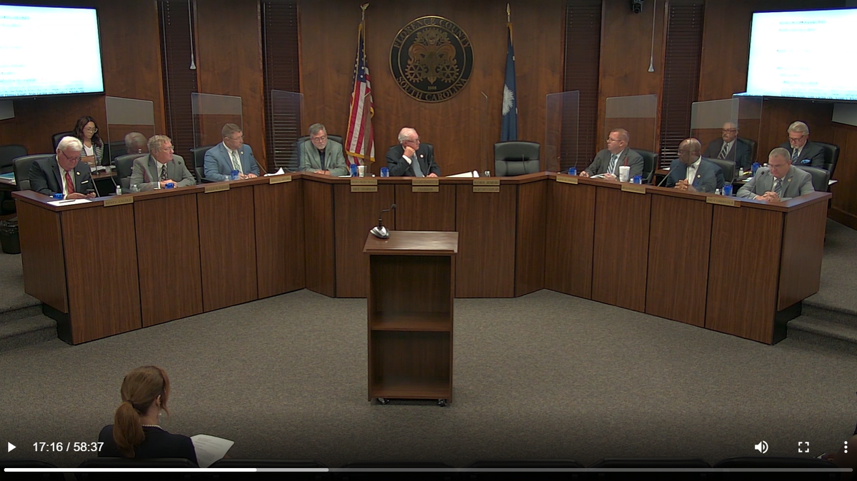 The decision to display the monument at a museum passed 5-4.