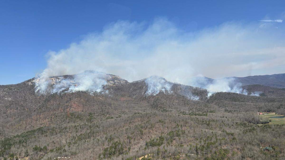 The view of a wildfire burning in Table Rock State Park.