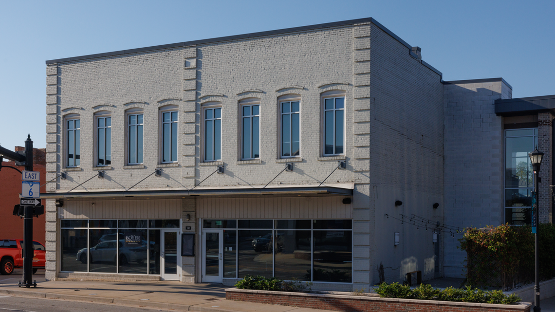 Several Midlands restaurateurs are planning a modern steakhouse at 101 W. Main St. in Lexington, in the former Alodia’s space.